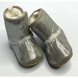 Old Navy Girls Infant Baby Size 2 3 6 months Silver Sparkle Fur Lined Boots Ankl